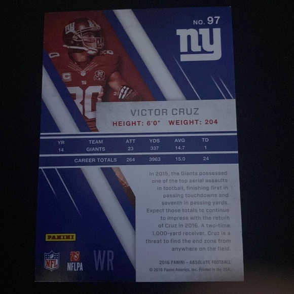 Victor Cruz - 2016 panini absolute football #97 - Picture 2 of 2